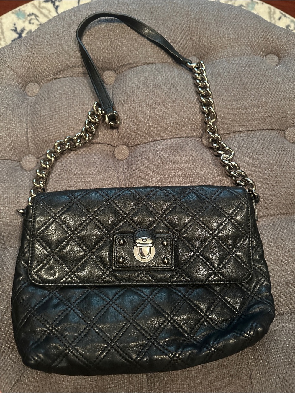 Great condition Marc Jacob’s black soft leather shoulder bag with silver chain - Picture 11 of 15